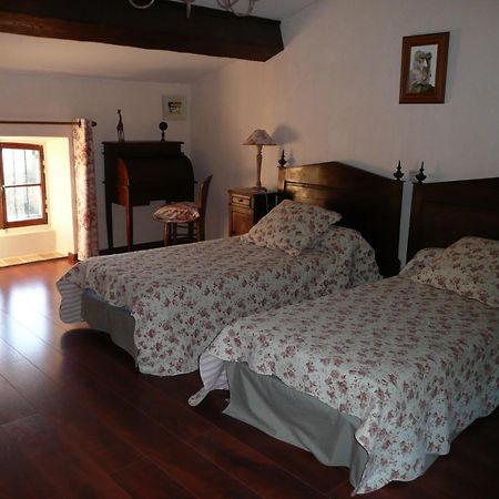 Les Terres Basses Hotel Fabrezan Luaran gambar